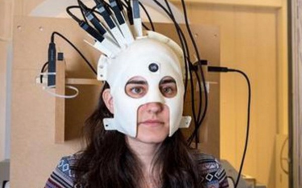 科學家開發可穿戴腦部掃描頭盔：3D打印僅重905克