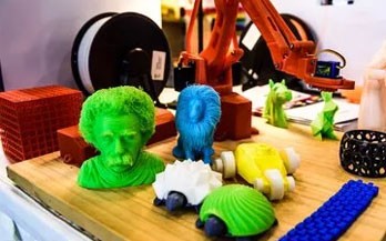 同為工業(yè)級3D打印機，SLA和FDM的差別在哪兒？